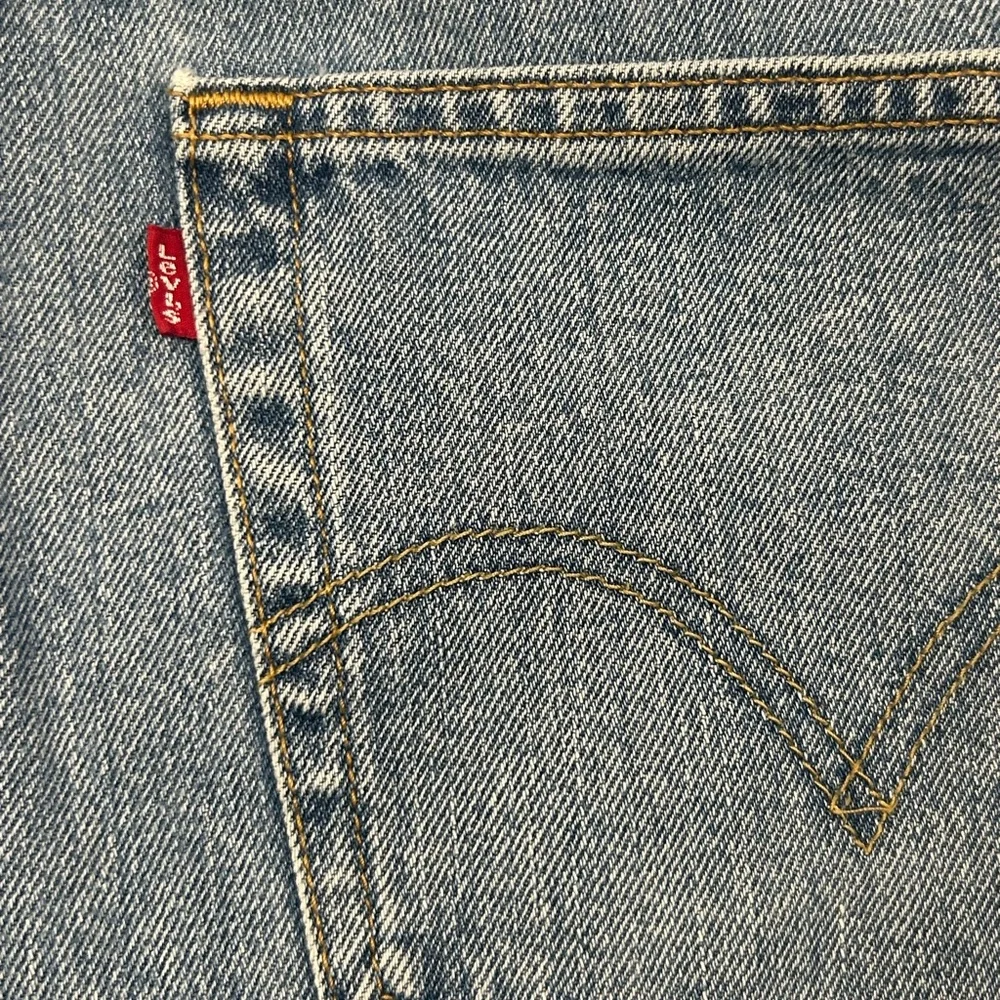 Levi's‎ 505 VTG Men's Regular Fit Straight Leg Light Wash Blue Jeans 42/32